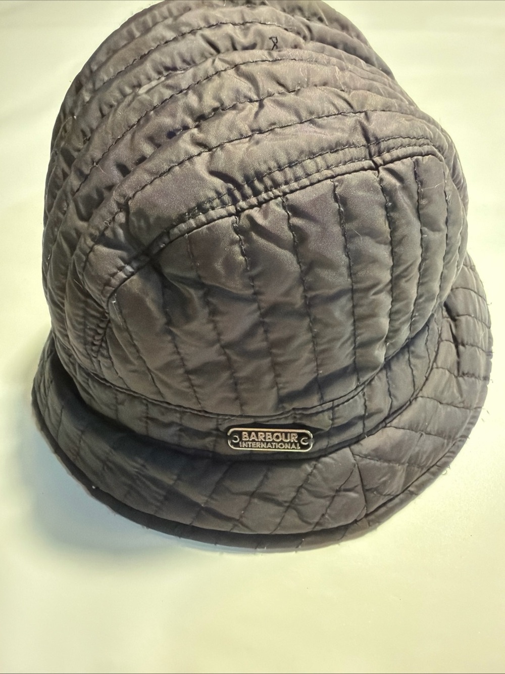 Barbour Vintage Black Quilted Fleece Lined Showerproof Bucket Hat Cap Size S